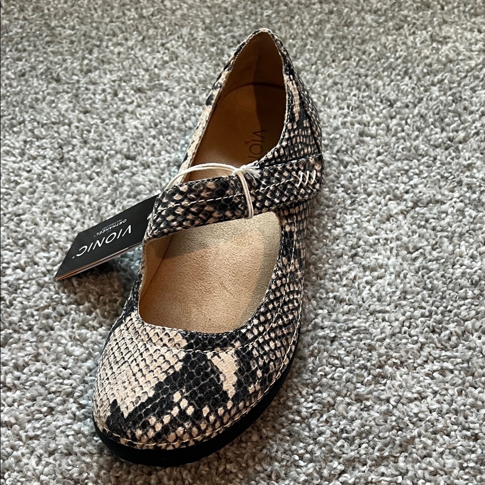 Vionic Snakeskin Pattern Mary Jane Flats
